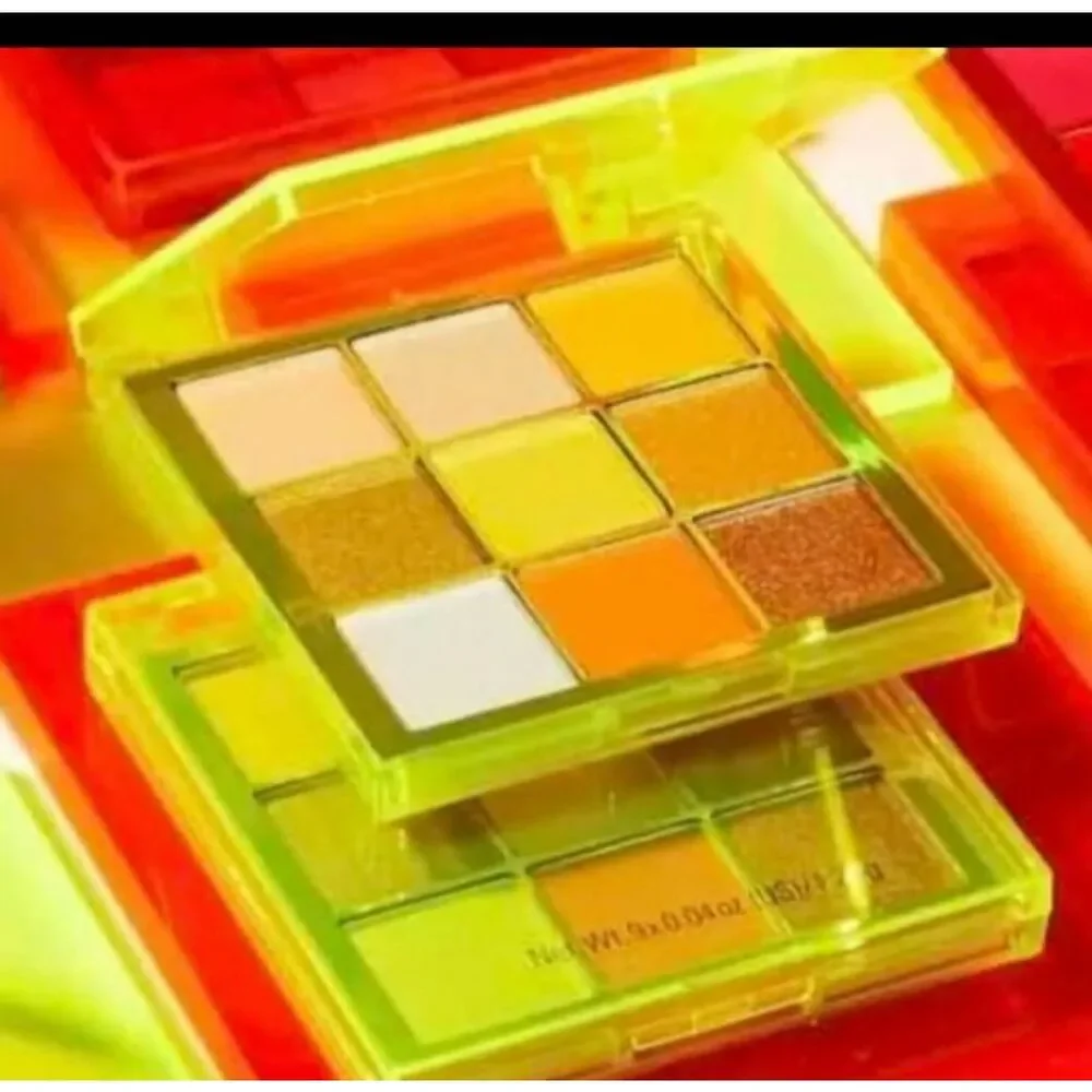 Makeup Revolution color electric